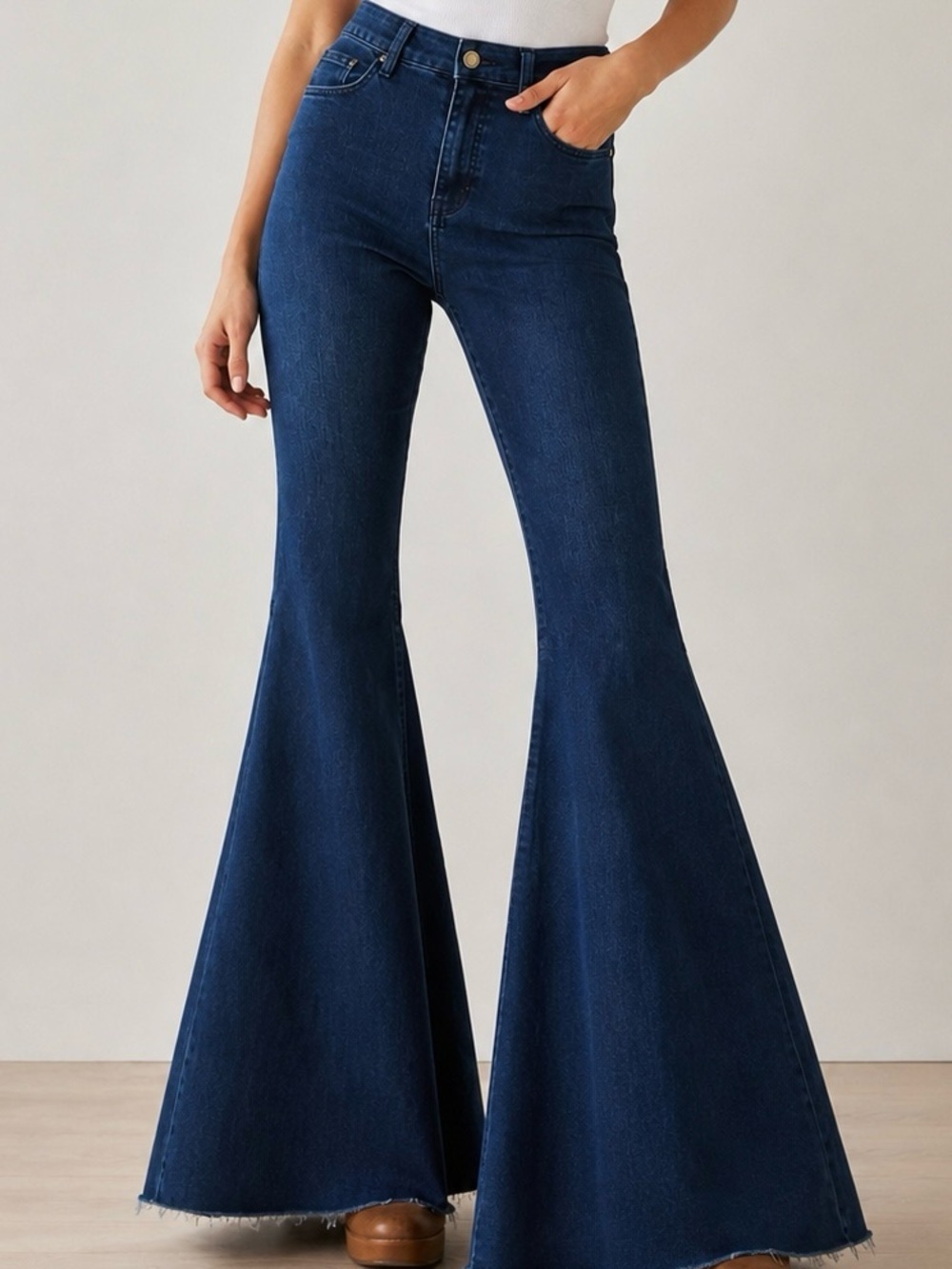 We The Free 29 Super Bell Jeans Size 29 Dark Wash High-Rise Flare Jeans Boho